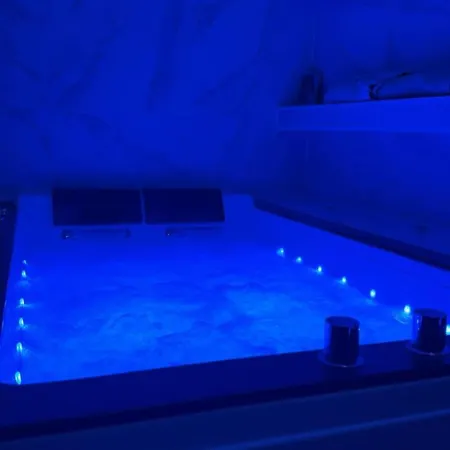 Jacuzzi Tres Silencieux * Deuil-la-Barre