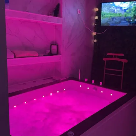 Apartment Jacuzzi Tres Silencieux